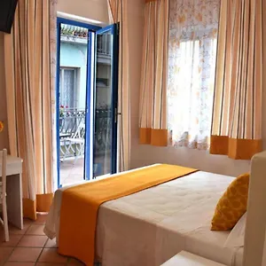 bnb-donna-carmela-da-rosa.sicilyhotelsitaly.net/