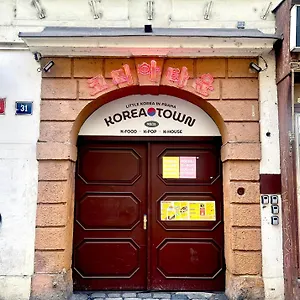 Koreatown Hostel Prague